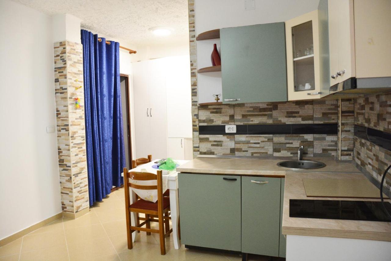 Mico'S Apartments Vlora Kültér fotó
