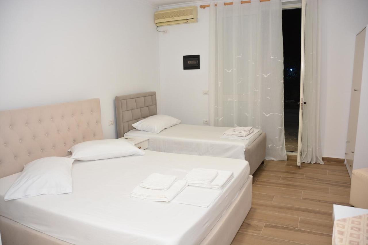 Mico'S Apartments Vlora Kültér fotó